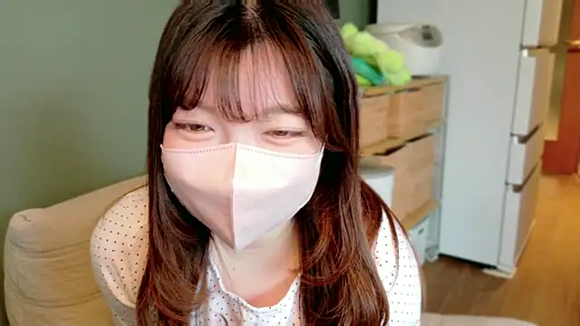   Yui  online show from March 3, 3:02 am