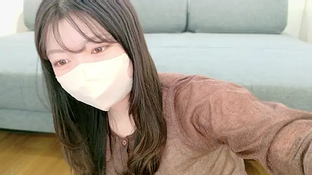   Yui  online show from April 6, 3:57 am