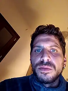 Adrianxxxxxx53 online show from January 14, 2:37 am