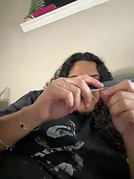 Angeliccreamyrican online show from April 4, 6:31 am