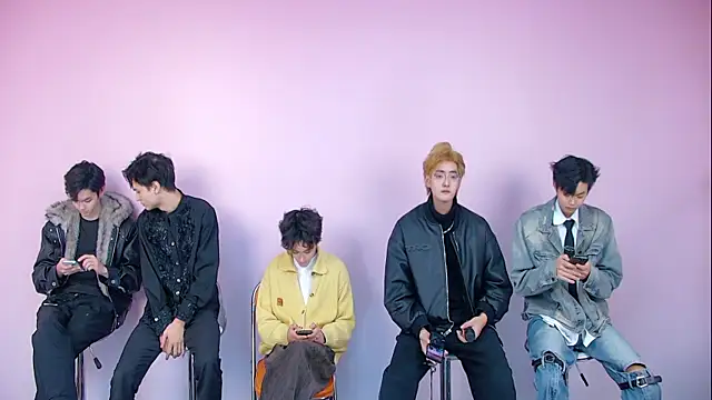 GG-boy002 online show from January 10, 3:02 am