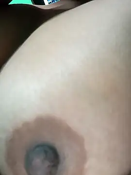 Hotty-Girl online show from January 10, 9:15 am