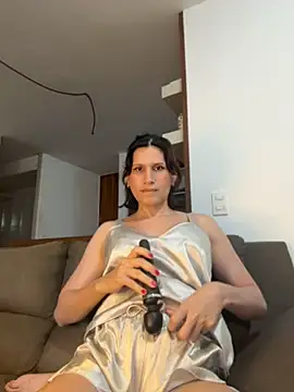 Snapshot of milablossom01 chatting on July 11, 12:27 pm milablossom01 online show from July 11, 12:27 pm
