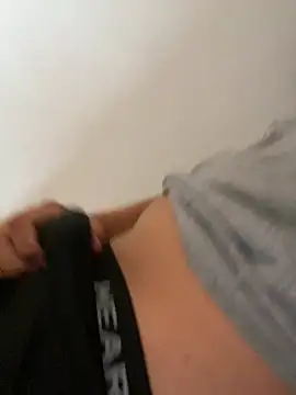 lzinho9153 online show from January 13, 11:47 am