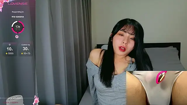 jpshemaleyua online show from February 2, 12:48 pm