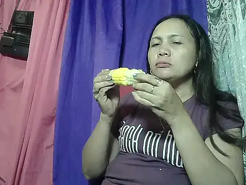 prettymomma24xx online show from June 2, 9:53 am