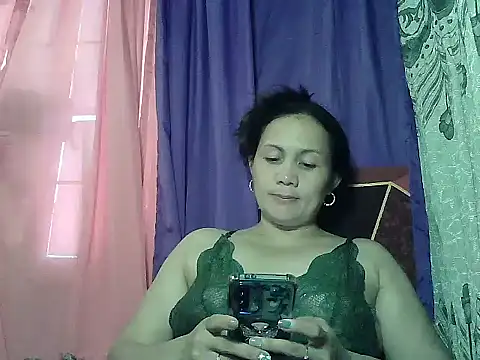 prettymomma24xx online show from May 31, 3:01 am