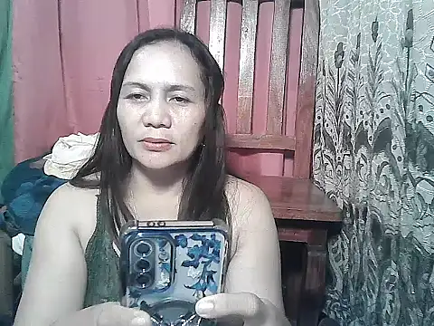 prettymomma24xx online show from April 2, 1:51 pm