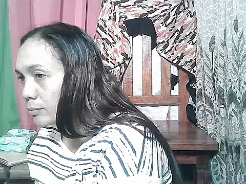 prettymomma24xx online show from March 22, 1:56 pm