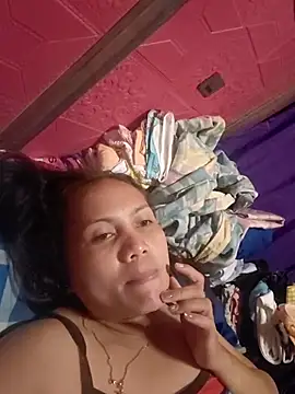 Snapshot of prettymomma24xx chatting on June 30, 12:49 pm prettymomma24xx online show from June 30, 12:49 pm