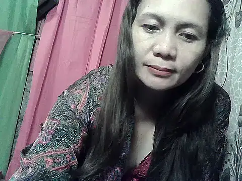 prettymomma24xx online show from April 19, 6:10 pm