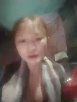 Snapshot of Thidiemz03 chatting on February 20, 3:47 pm Thidiemz03 online show from February 20, 3:47 pm