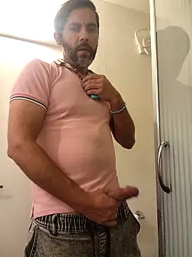 Snapshot of Rash1981 chatting on March 4, 8:22 am Rash1981 online show from March 4, 8:22 am