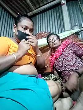 Snapshot of Hot-headed chatting on February 26, 5:13 pm Hot-headed online show from February 26, 5:13 pm