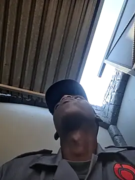 Sihle Plays online show from February 6, 7:48 am