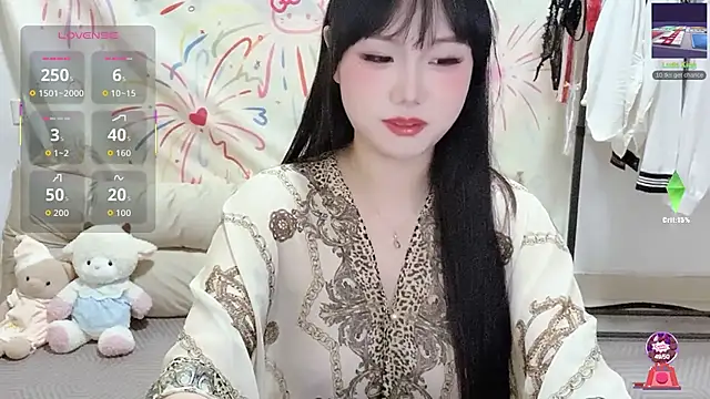 xiaoguai99 online show from May 12, 1:06 pm