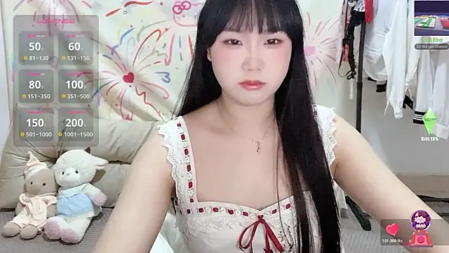 xiaoguai99 online show from May 7, 12:52 pm