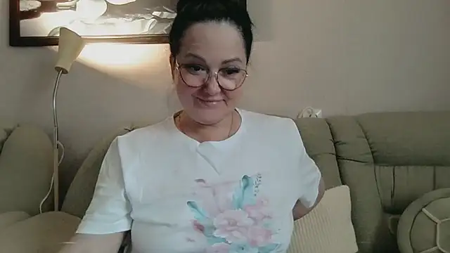 Snapshot of infinity_loveliness chatting on June 7, 5:23 am infinity loveliness online show from June 7, 5:23 am