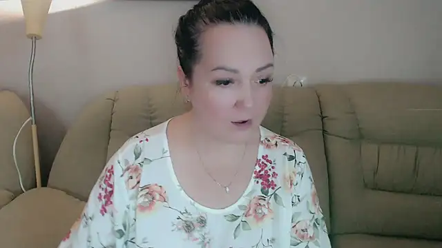 infinity loveliness online show from October 11, 8:04 am