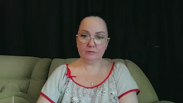 Snapshot of infinity_loveliness chatting on June 20, 6:40 am infinity loveliness online show from June 20, 6:40 am