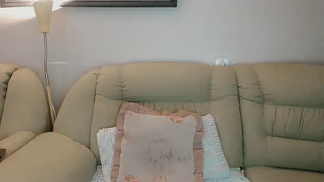 infinity loveliness online show from December 5, 7:18 am