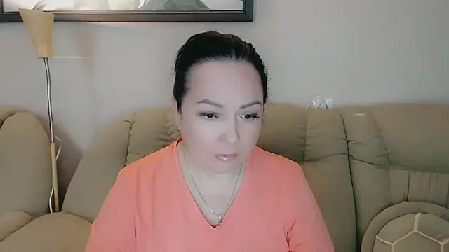 Snapshot of infinity_loveliness chatting on January 18, 7:01 am infinity loveliness online show from January 18, 7:01 am