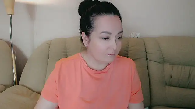 Snapshot of infinity_loveliness chatting on January 19, 7:23 am infinity loveliness online show from January 19, 7:23 am