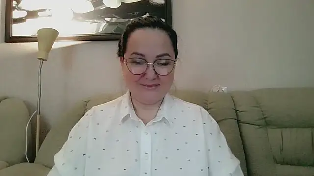 infinity loveliness online show from April 5, 8:54 am