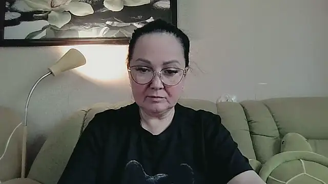 Snapshot of infinity_loveliness chatting on June 19, 9:15 am infinity loveliness online show from June 19, 9:15 am