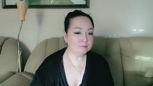 Snapshot of infinity_loveliness chatting on February 9, 8:23 am infinity loveliness online show from February 9, 8:23 am