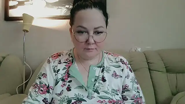 infinity loveliness online show from April 19, 7:31 am