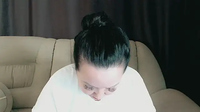 Snapshot of infinity_loveliness chatting on January 7, 8:08 am infinity loveliness online show from January 7, 8:08 am