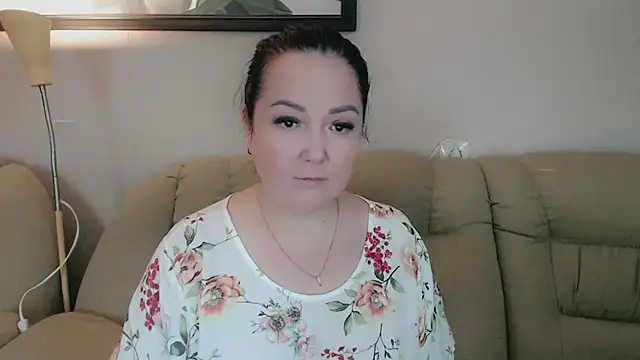 Snapshot of infinity_loveliness chatting on February 17, 8:00 am infinity loveliness online show from February 17, 8:00 am