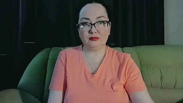 Snapshot of infinity_loveliness chatting on February 23, 7:31 am infinity loveliness online show from February 23, 7:31 am