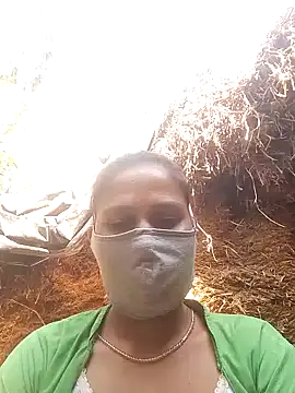Snapshot of Rachna9090 chatting on January 17, 7:34 am Rachna9090 online show from January 17, 7:34 am