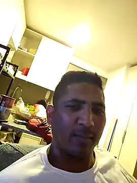 xxxch3o online show from February 6, 4:08 am