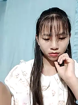 Snapshot of Wily-06 chatting on April 28, 12:31 am Wily-06 online show from April 28, 12:31 am