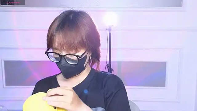     Peanut     online show from May 18, 8:30 am
