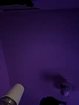 moneyboi1988 online show from April 2, 1:24 am