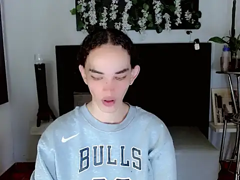 sora jun online show from March 27, 12:39 pm