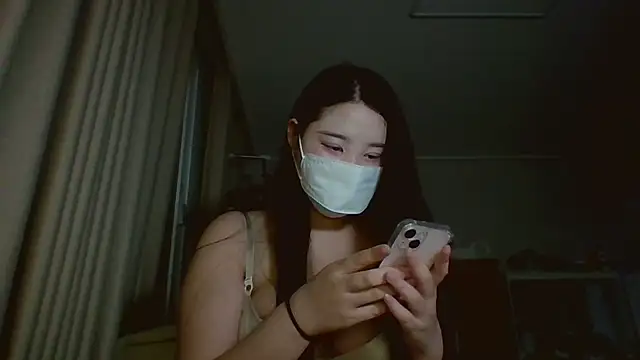 Snapshot of Ssun0612 chatting on February 26, 6:19 pm Ssun0612 online show from February 26, 6:19 pm