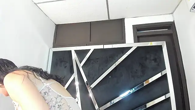 aishaxht online show from February 26, 8:53 pm