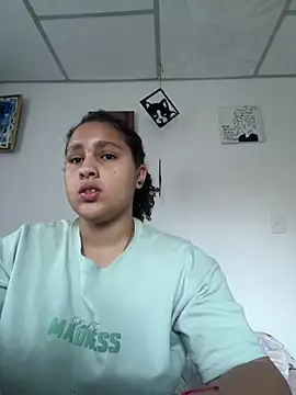 Selene Voon online show from April 9, 11:00 pm