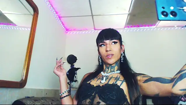 Snapshot of jazmin_wolf chatting on July 1, 5:46 pm jazmin wolf online show from July 1, 5:46 pm