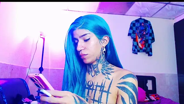 Snapshot of jazmin_wolf chatting on February 23, 11:33 am jazmin wolf online show from February 23, 11:33 am