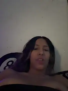 vicky bass  online show from January 11, 10:38 pm