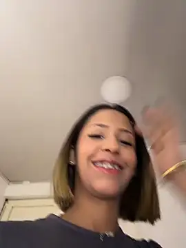 Snapshot of vicky_bass_ chatting on June 6, 1:22 am vicky bass online show from June 6, 1:22 am
