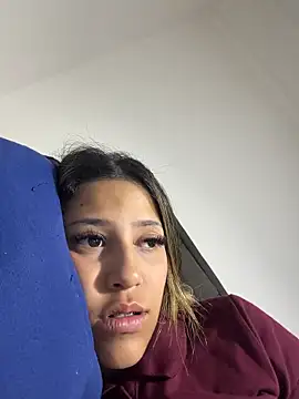Snapshot of vicky_bass_ chatting on May 6, 1:09 am vicky bass online show from May 6, 1:09 am