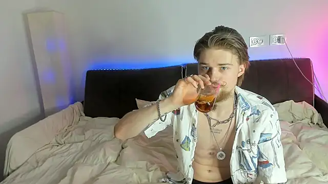 Lev Miller online show from February 26, 3:56 pm