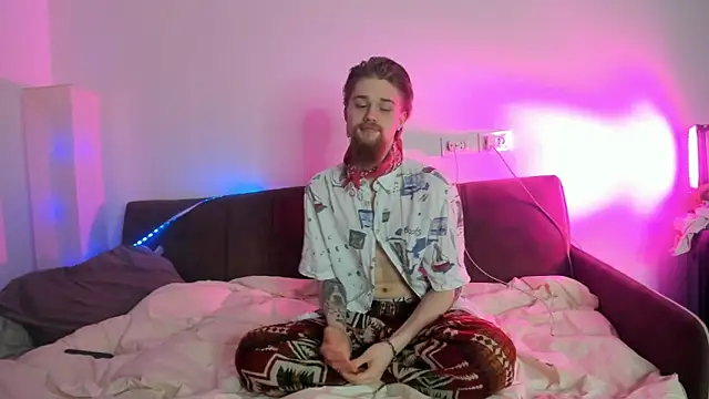 Lev Miller online show from February 10, 11:15 pm